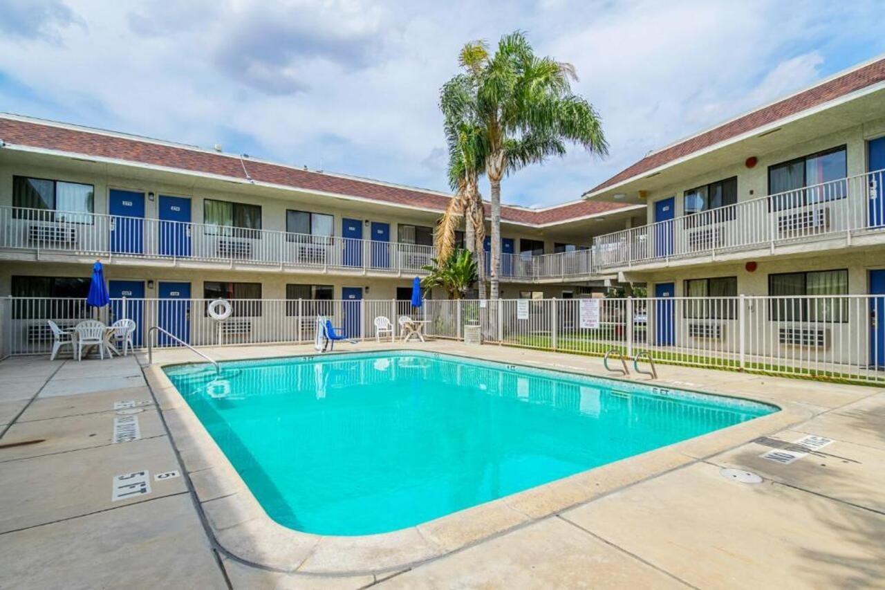Motel 6-Bakersfield, Ca - Airport Экстерьер фото