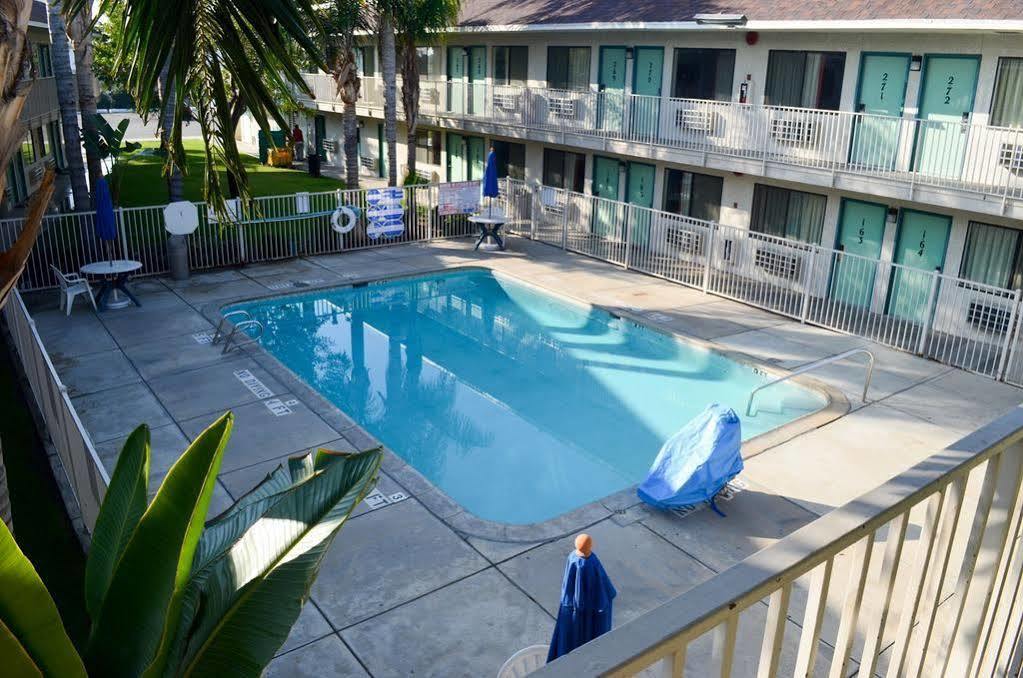 Motel 6-Bakersfield, Ca - Airport Экстерьер фото