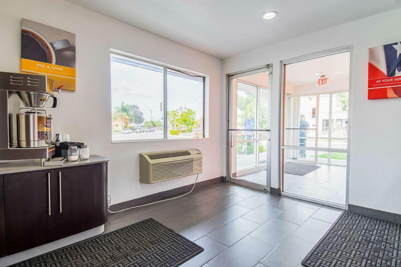 Motel 6-Bakersfield, Ca - Airport Экстерьер фото