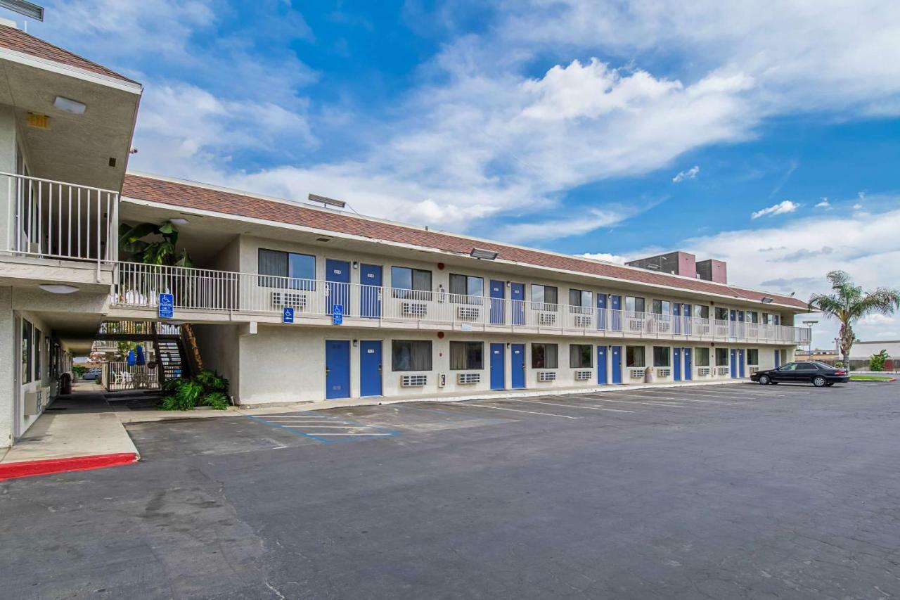 Motel 6-Bakersfield, Ca - Airport Экстерьер фото